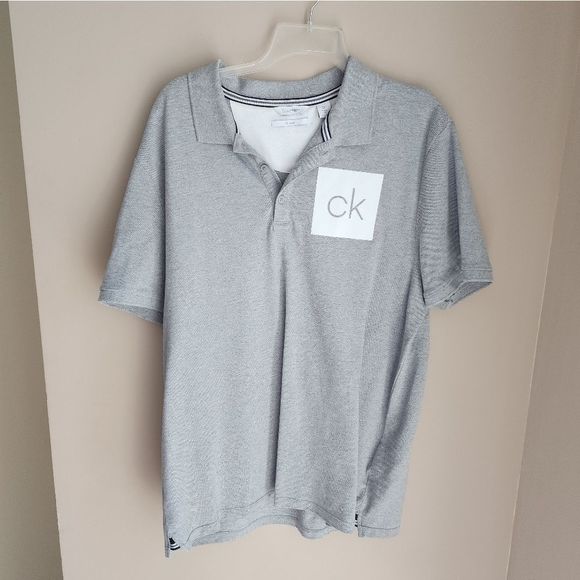 Calvin Klein Other - Calvin Klein logo short sleeves t-shirt